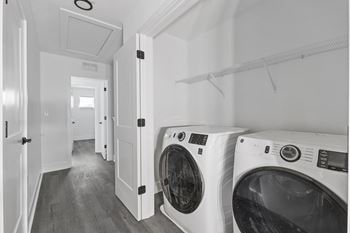 Full-size washer/dryer included